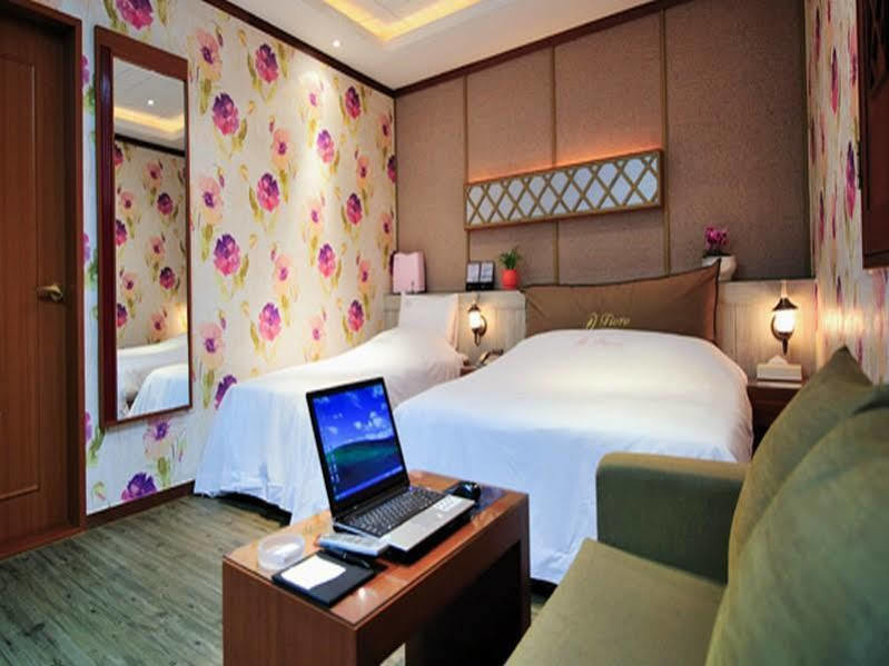 Fiore Hotel クミ エクステリア 写真