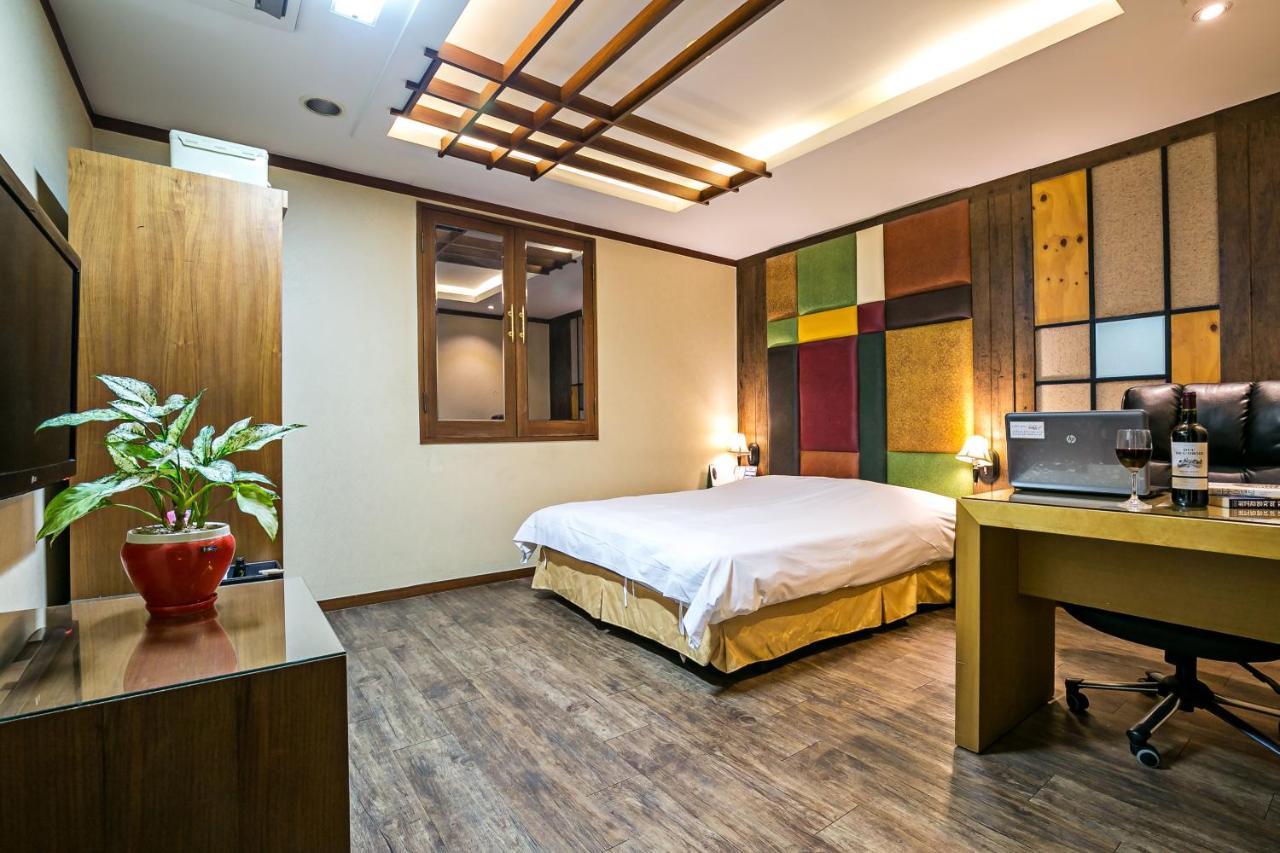 Fiore Hotel クミ エクステリア 写真