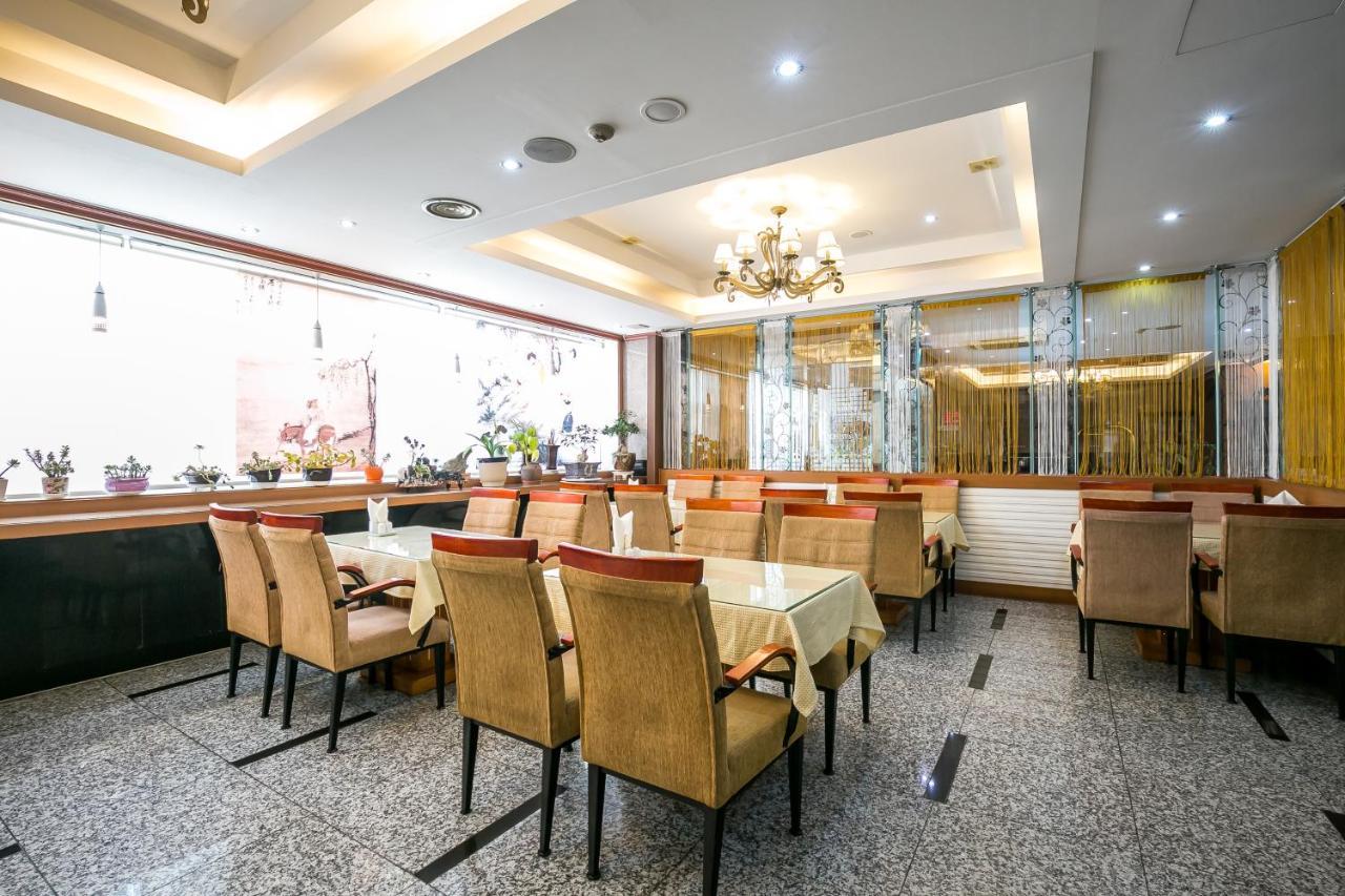 Fiore Hotel クミ エクステリア 写真