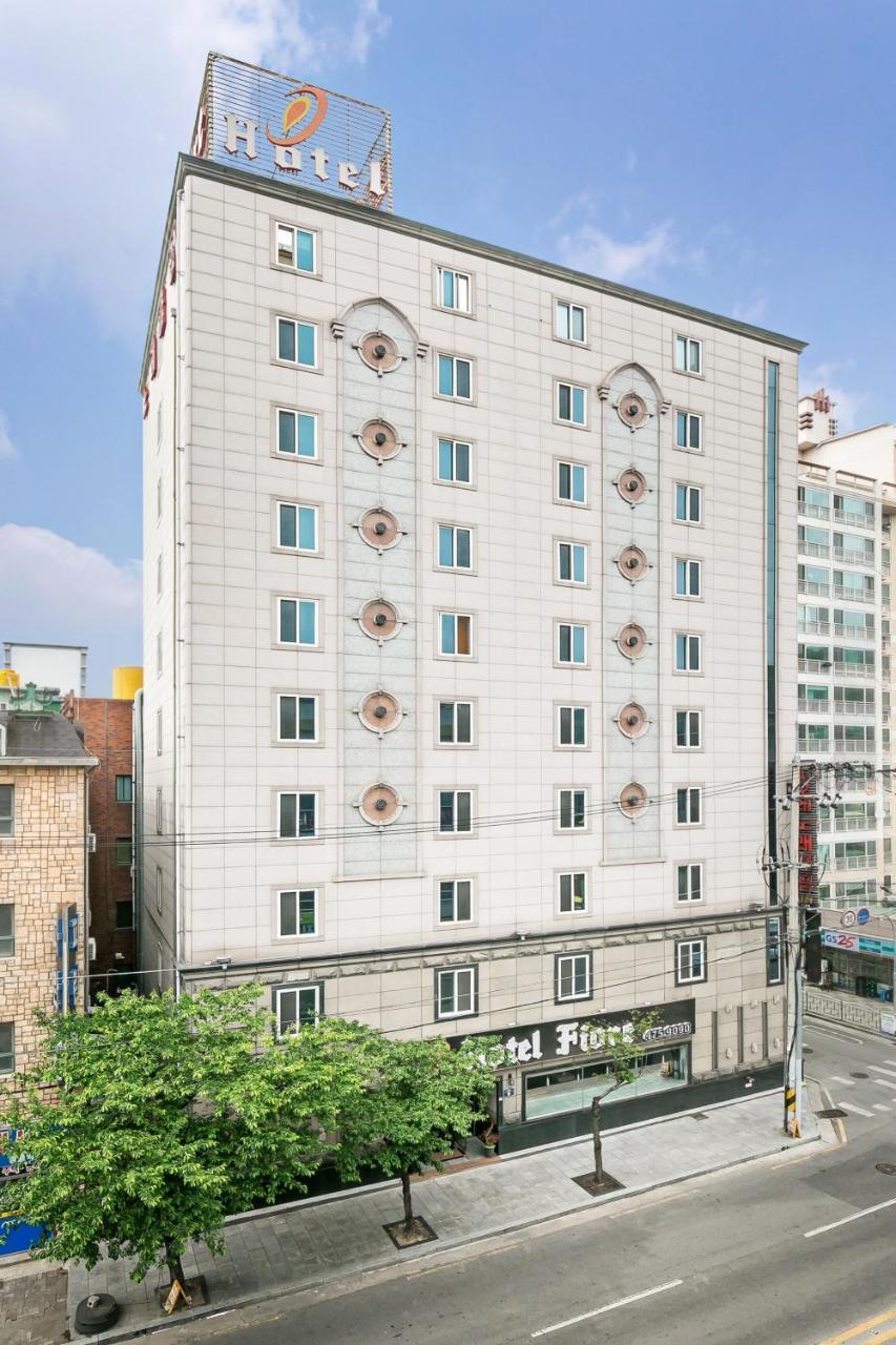 Fiore Hotel クミ エクステリア 写真